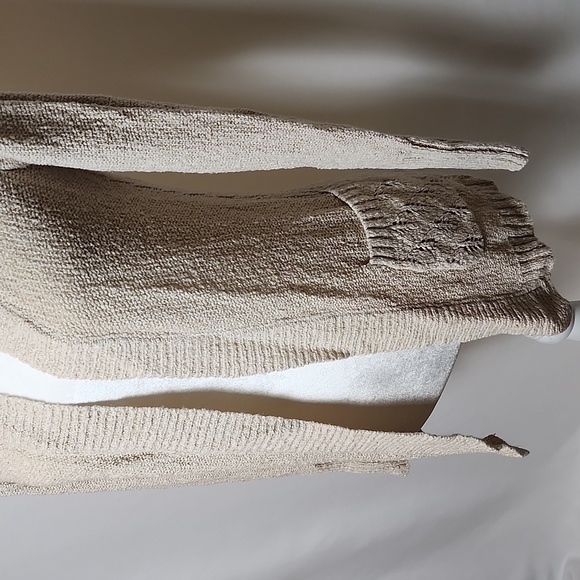 Maurices shawl Medium Sparkly - Picture 7 of 10